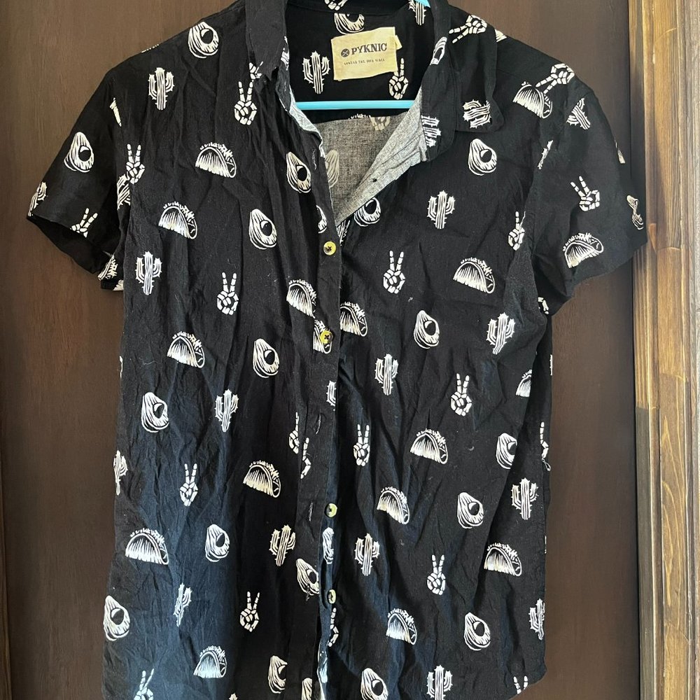 No Problemo Pyknic Button Up Medium